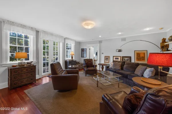 $3,250 | 21 Park Place, Unit 1, Saratoga Springs, NY 12866