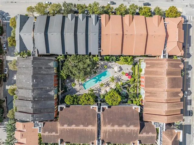 $3,200 | 2410 West Azeele Street, Unit 220, Tampa, FL 33609