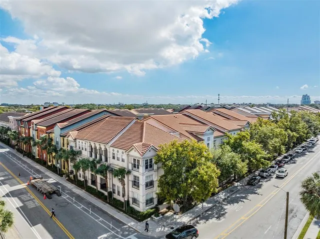 $3,200 | 2410 West Azeele Street, Unit 220, Tampa, FL 33609