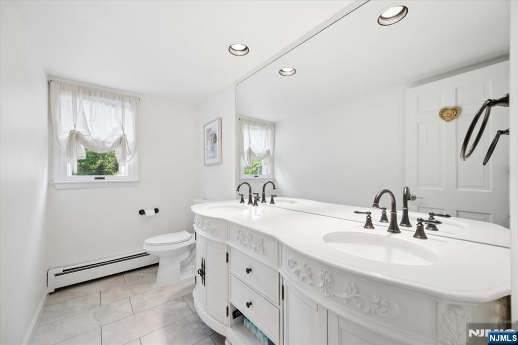 5 Glen Ridge Drive Long Valley, NJ 07853 - Photo 18 of 40