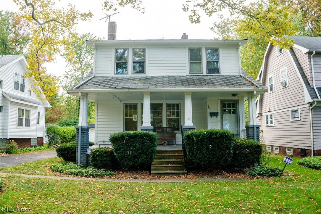 926 Montford Road Cleveland, OH 44121 - Photo 1 of 13