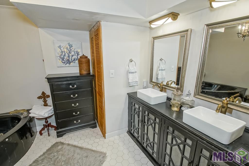 7634 Oakmount Drive Baton Rouge, LA 70817 - Photo 14 of 19