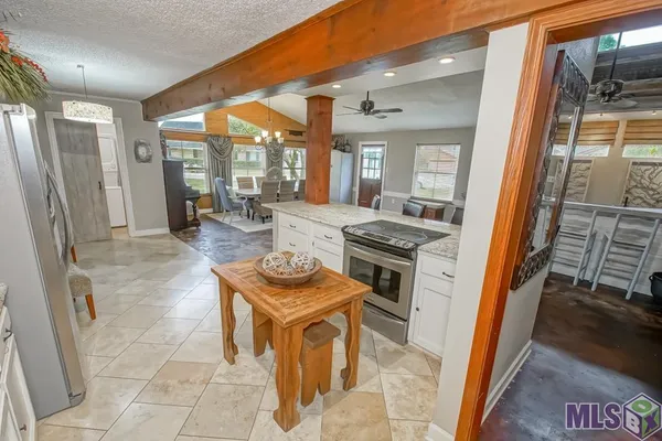 $259,500 | 7634 Oakmount Drive, Baton Rouge, LA 70817