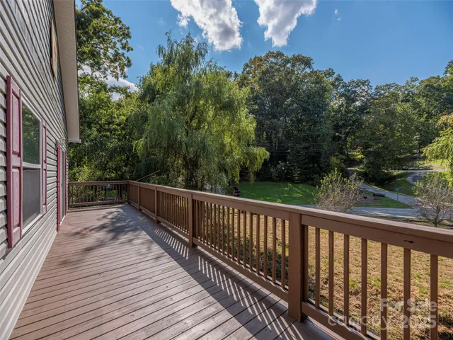 $450,000 | 26 Azalea Drive, Clyde, NC 28721