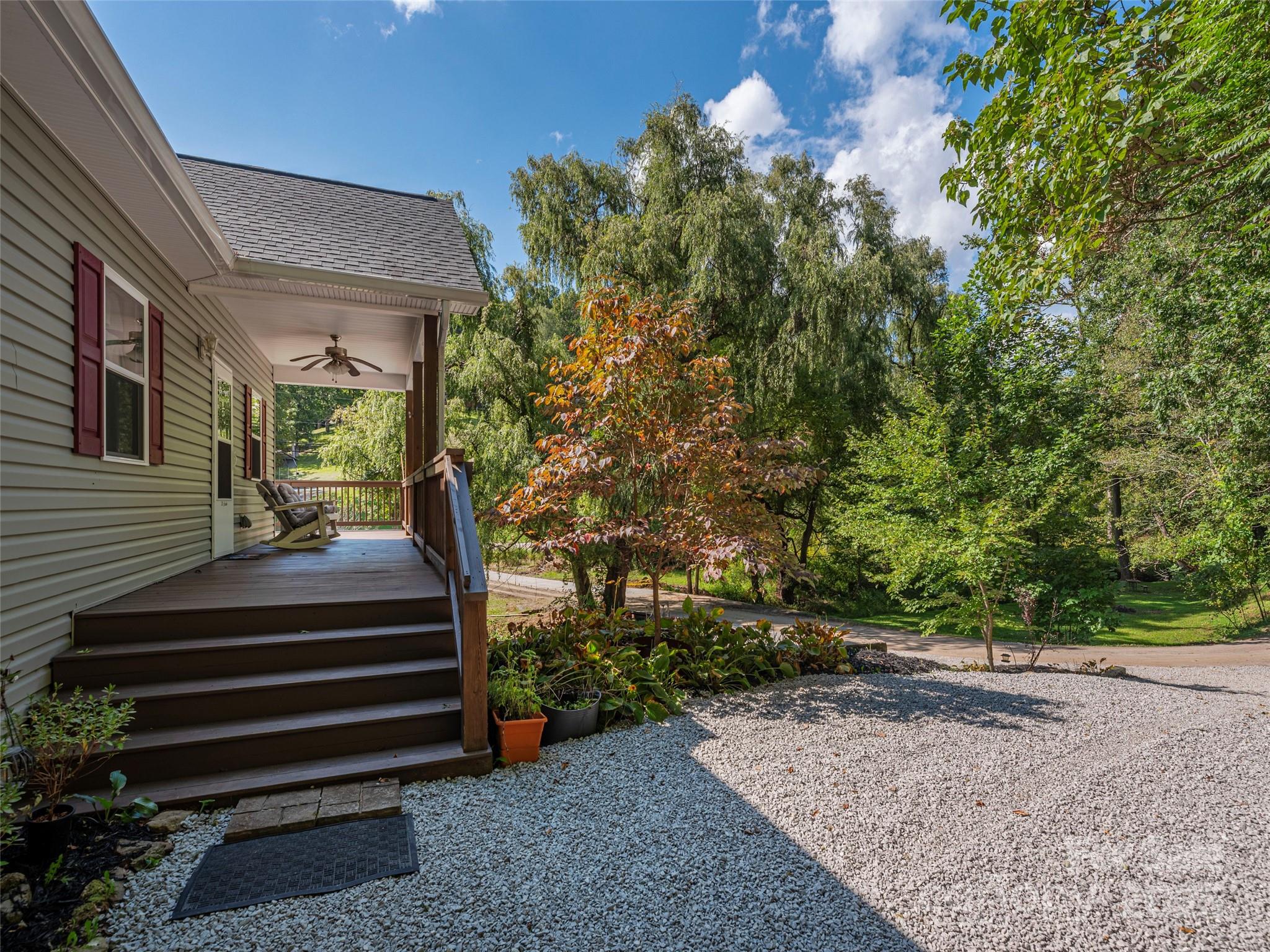 26 Azalea Drive Clyde, NC 28721 - Photo 6 of 30