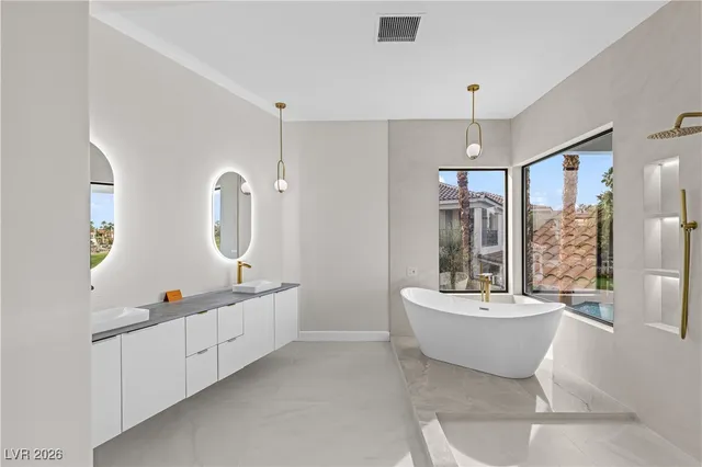 $3,898,800 | 8600 Titleist Circle, Las Vegas, NV 89117
