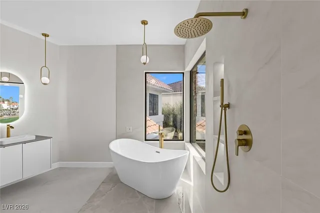 $3,898,800 | 8600 Titleist Circle, Las Vegas, NV 89117