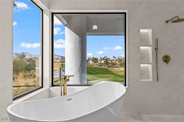 $3,898,800 | 8600 Titleist Circle, Las Vegas, NV 89117