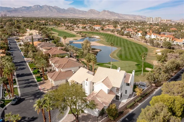 $3,898,800 | 8600 Titleist Circle, Las Vegas, NV 89117