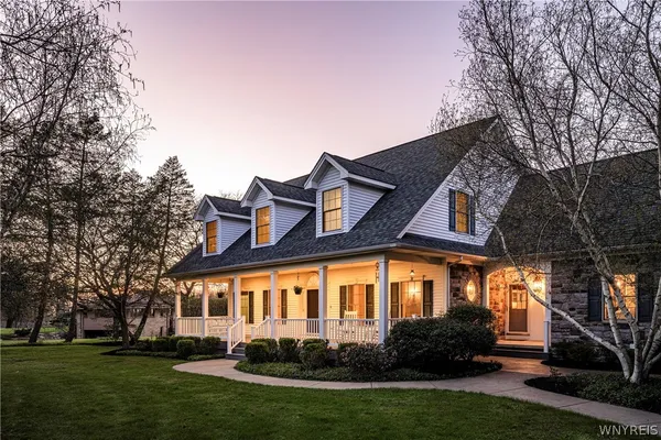 $795,000 | 2916 Wolf Drive, Eden, NY 14057