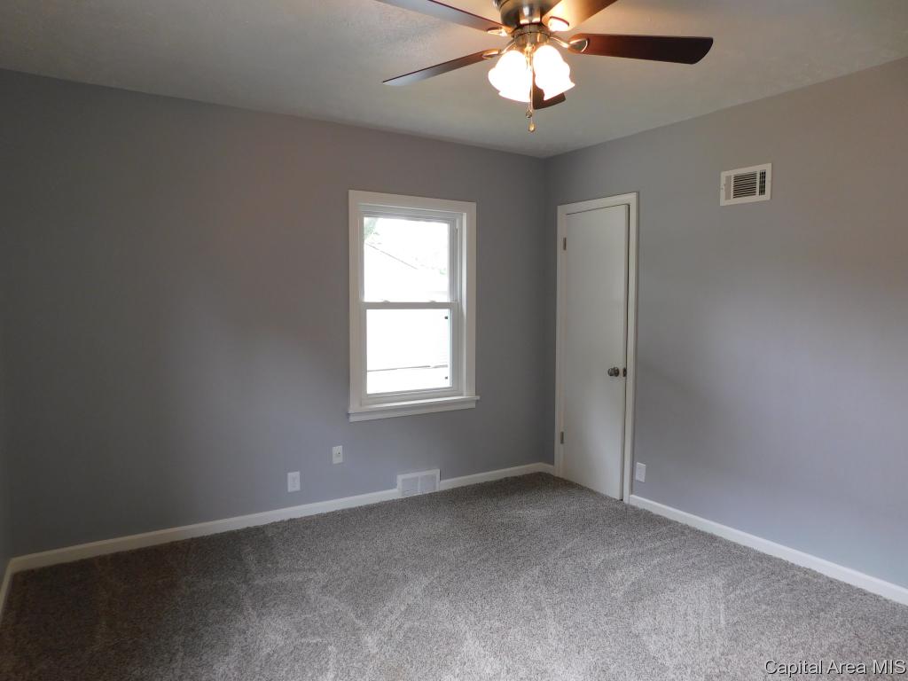 1633 West Monroe Street Springfield, IL 62704 - Photo 12 of 20 Gallery Image 12