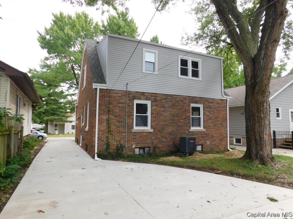 1633 West Monroe Street Springfield, IL 62704 - Photo 3 of 20 Gallery Image 3