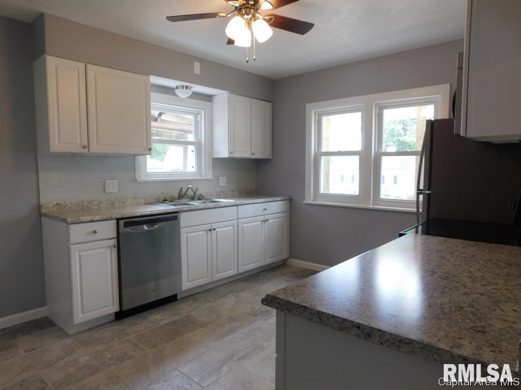 1633 West Monroe Street Springfield, IL 62704 - Photo 4 of 20 Gallery Image 4