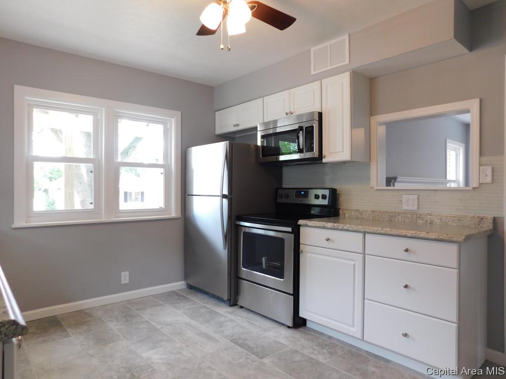 1633 West Monroe Street Springfield, IL 62704 - Photo 5 of 20 Gallery Image 5
