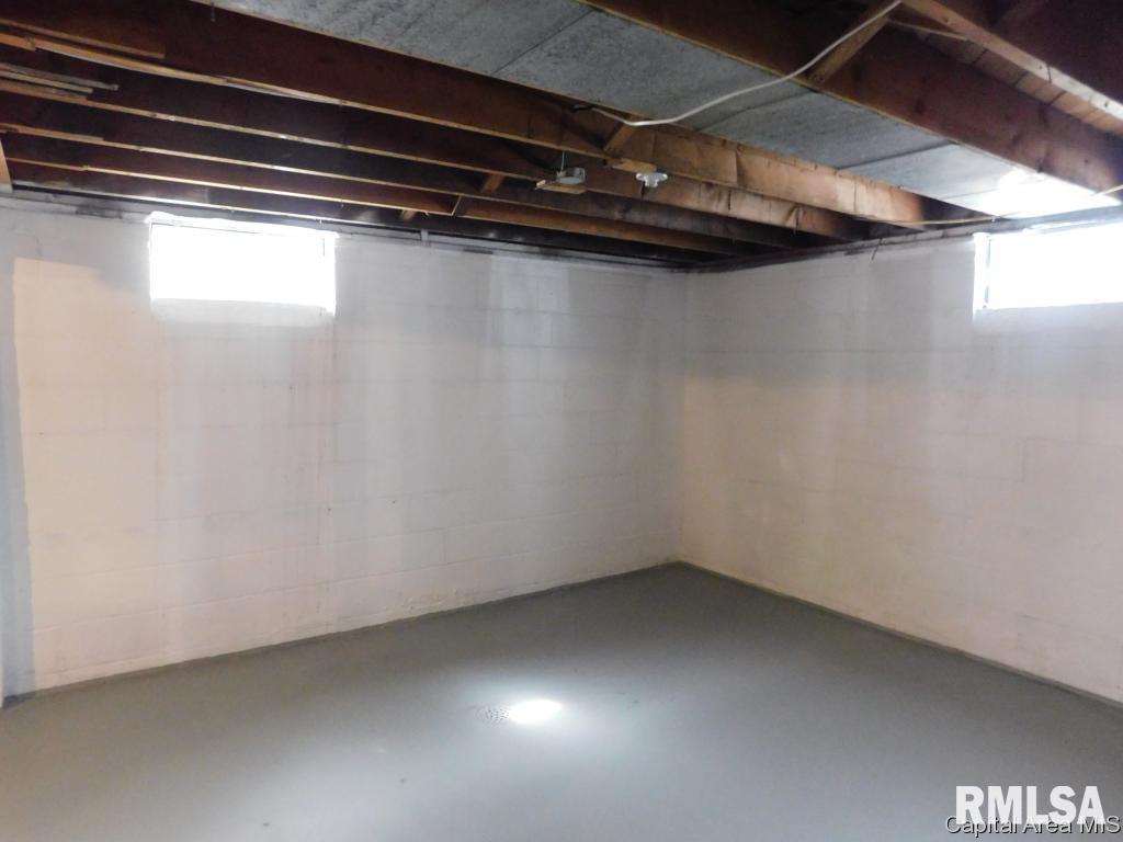 1633 West Monroe Street Springfield, IL 62704 - Photo 6 of 20 Gallery Image 6