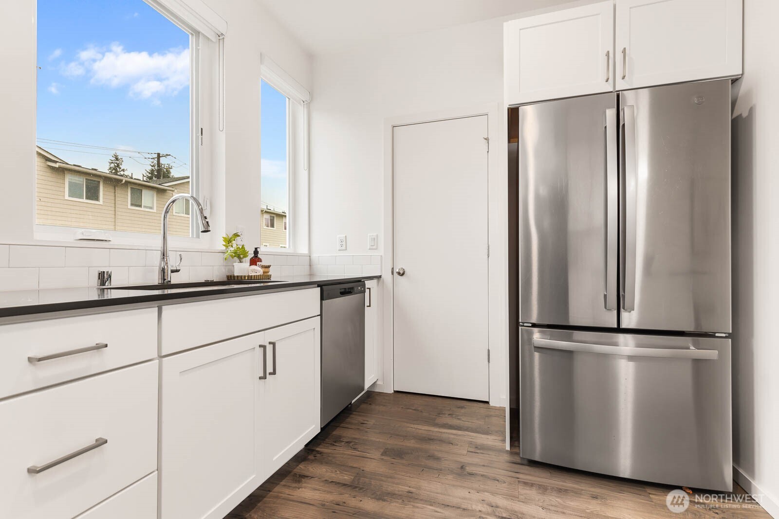 5118 164th Street Southwest, Unit D6 Edmonds, WA 98026 - Photo 8 of 26