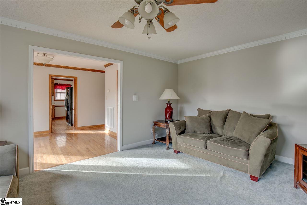 111 Cedar Ridge Lane Simpsonville, SC 29681 - Photo 13 of 34 Gallery Image 13