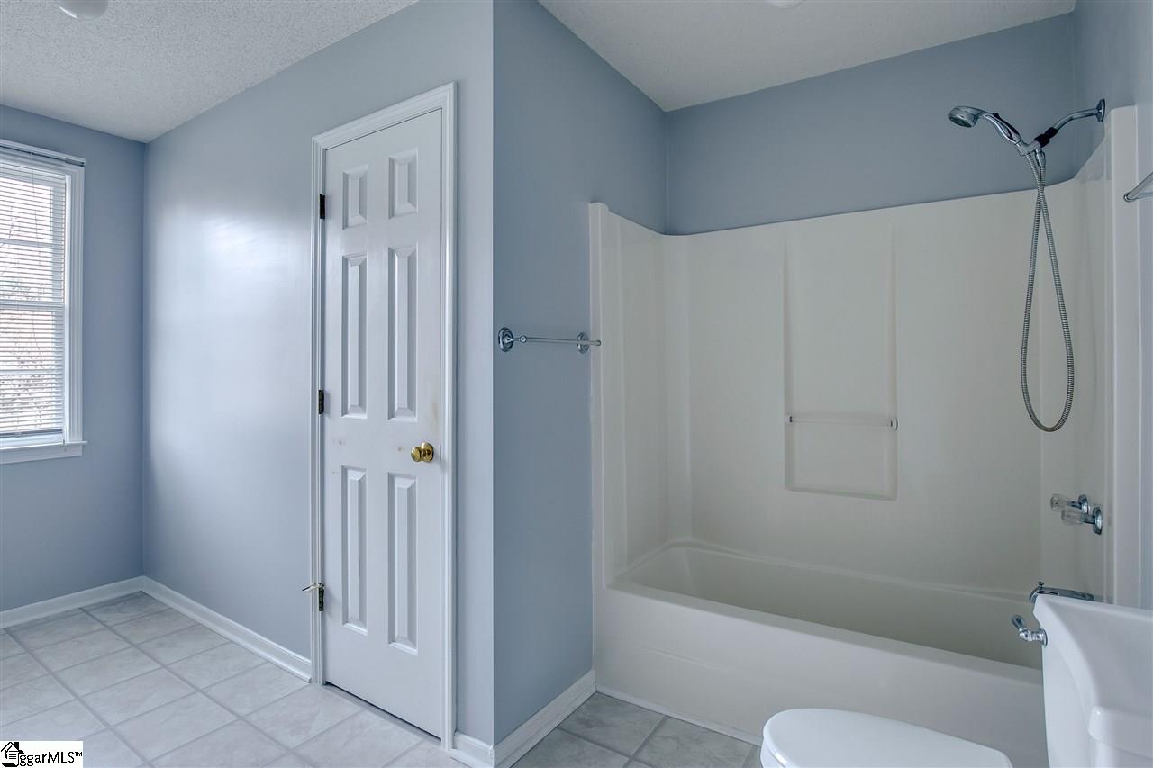 111 Cedar Ridge Lane Simpsonville, SC 29681 - Photo 18 of 34 Gallery Image 18