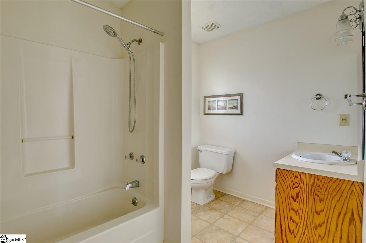 111 Cedar Ridge Lane Simpsonville, SC 29681 - Photo 19 of 34 Gallery Image 19