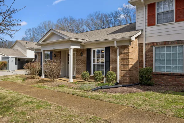 $350,000 | 8300 Sawyer Brown Road, Unit D301, Nashville, TN 37221