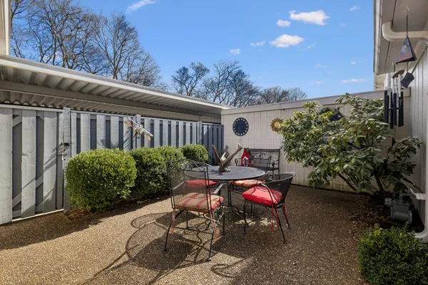 $350,000 | 8300 Sawyer Brown Road, Unit D301, Nashville, TN 37221