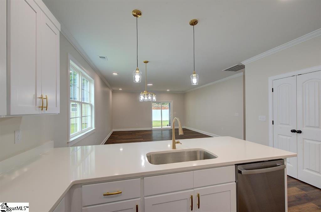 Photo is for rendering only.  All faucets, handles and lights will be a black color.