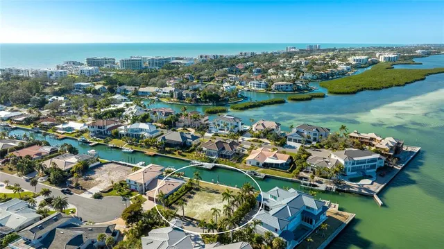 $2,550,000 | 591 Golf Links Lane, Longboat Key, FL 34228