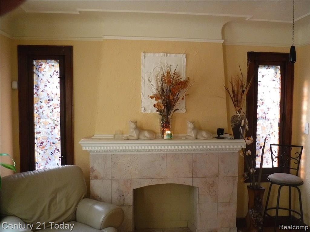 3954 Yorkshire Road Detroit, MI 48224 - Photo 4 of 31 DSCF0056.JPG