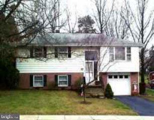 27 Wolf Road Akron, PA 17501 - Photo 1 of 1
