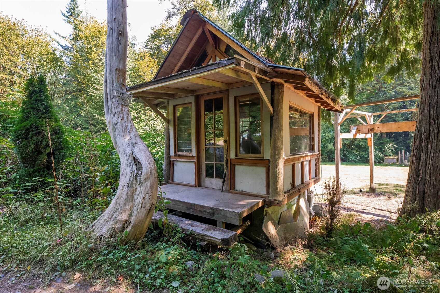 9305 312th Avenue Southeast Issaquah, WA 98027 - Photo 17 of 36