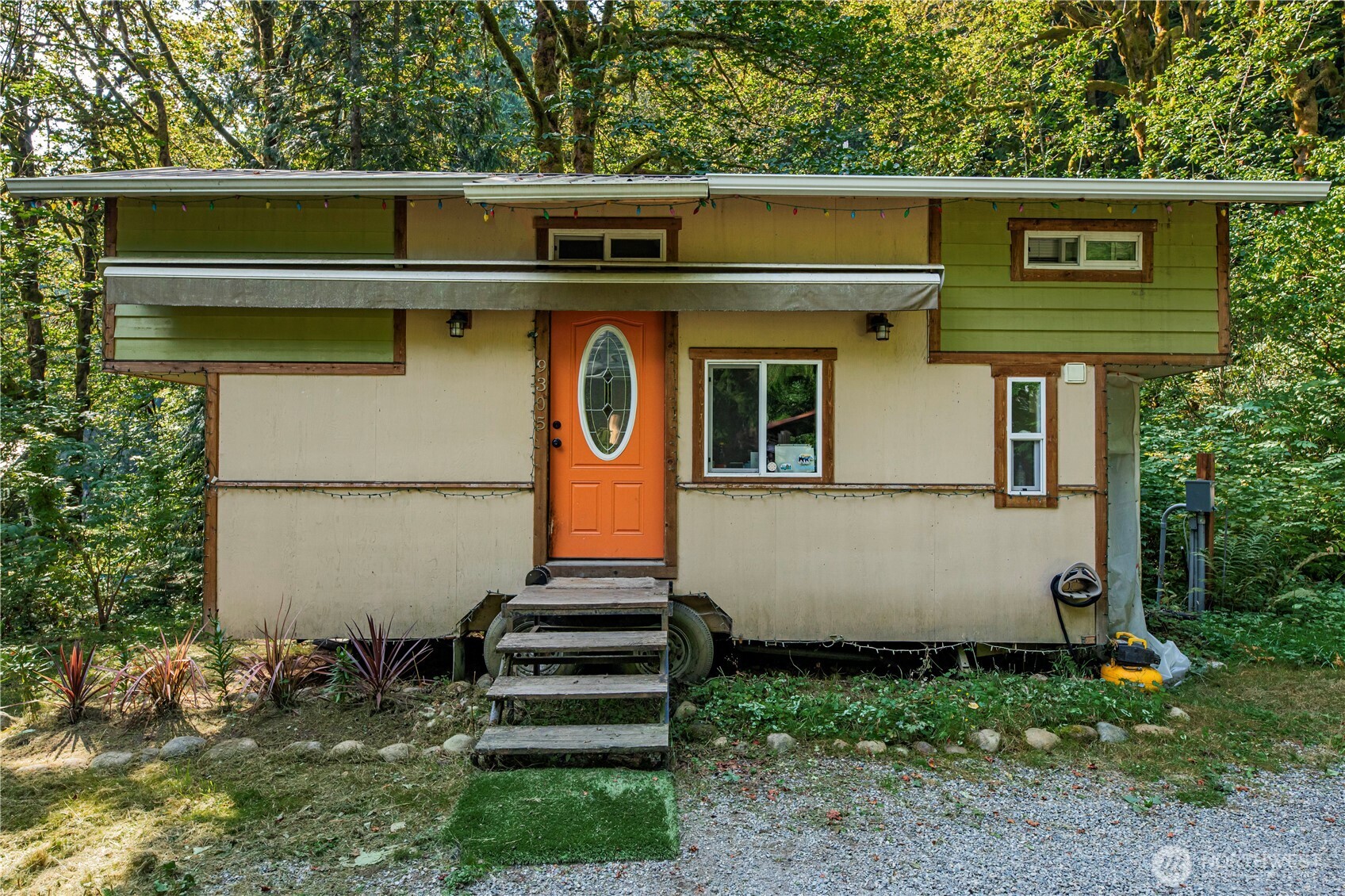 9305 312th Avenue Southeast Issaquah, WA 98027 - Photo 5 of 36