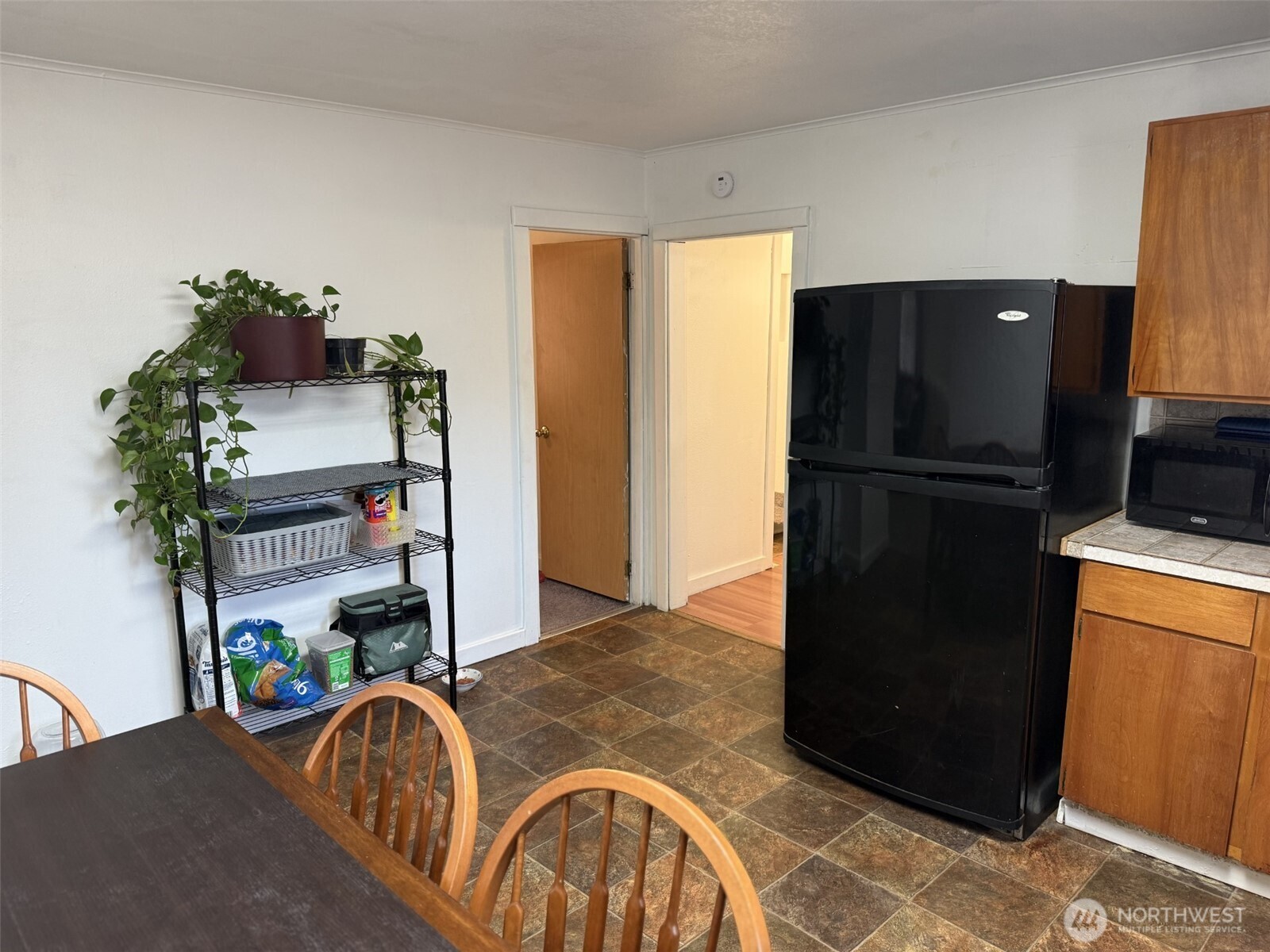 319 East Section Street Mount Vernon, WA 98273 - Photo 12 of 22 a kitchen with stainless steel appliances granite countertop a refrigerator and a stove