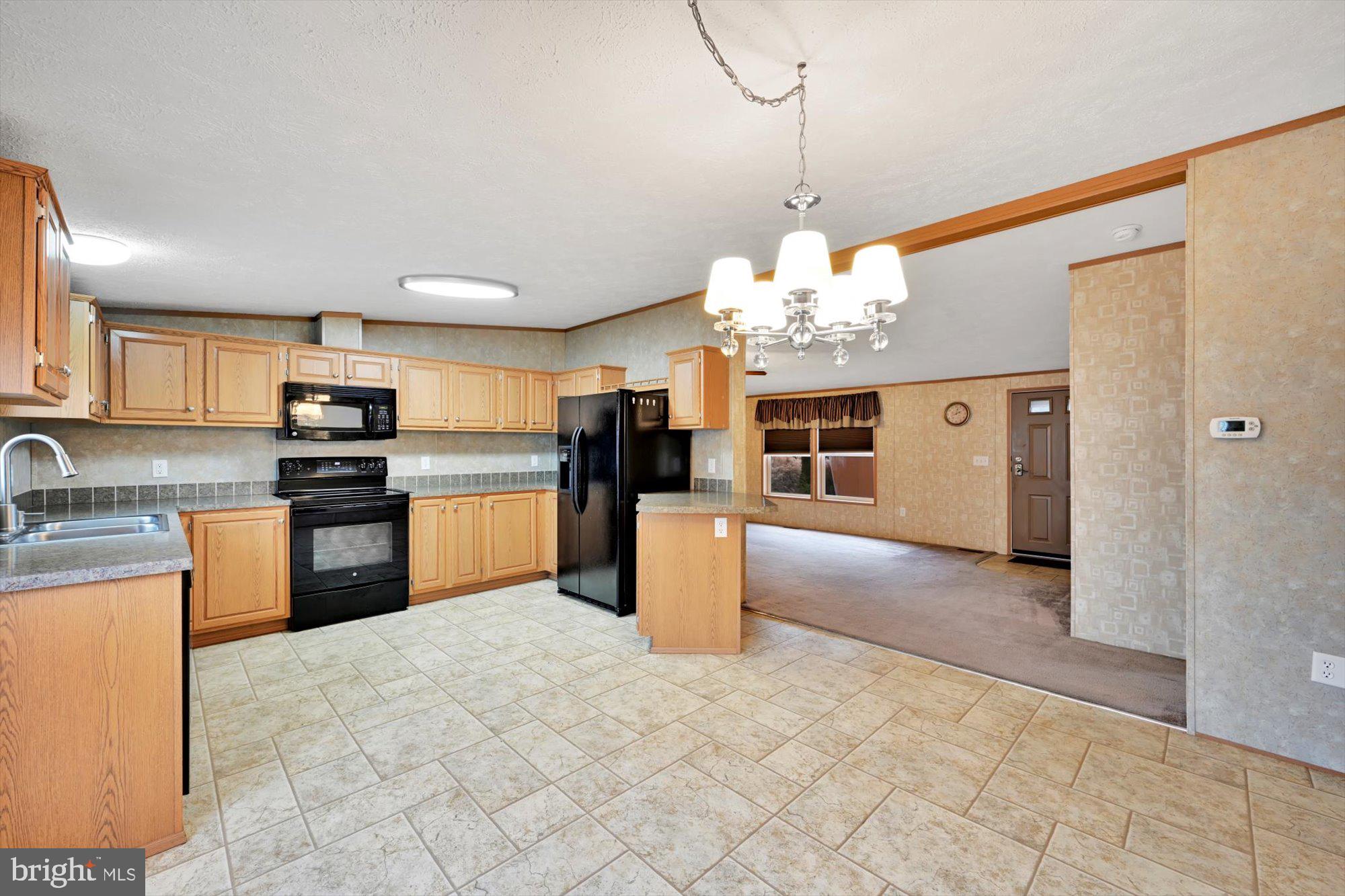 2171 Kenbrook Road Lebanon, PA 17046 - Photo 8 of 29 Gallery Image 8