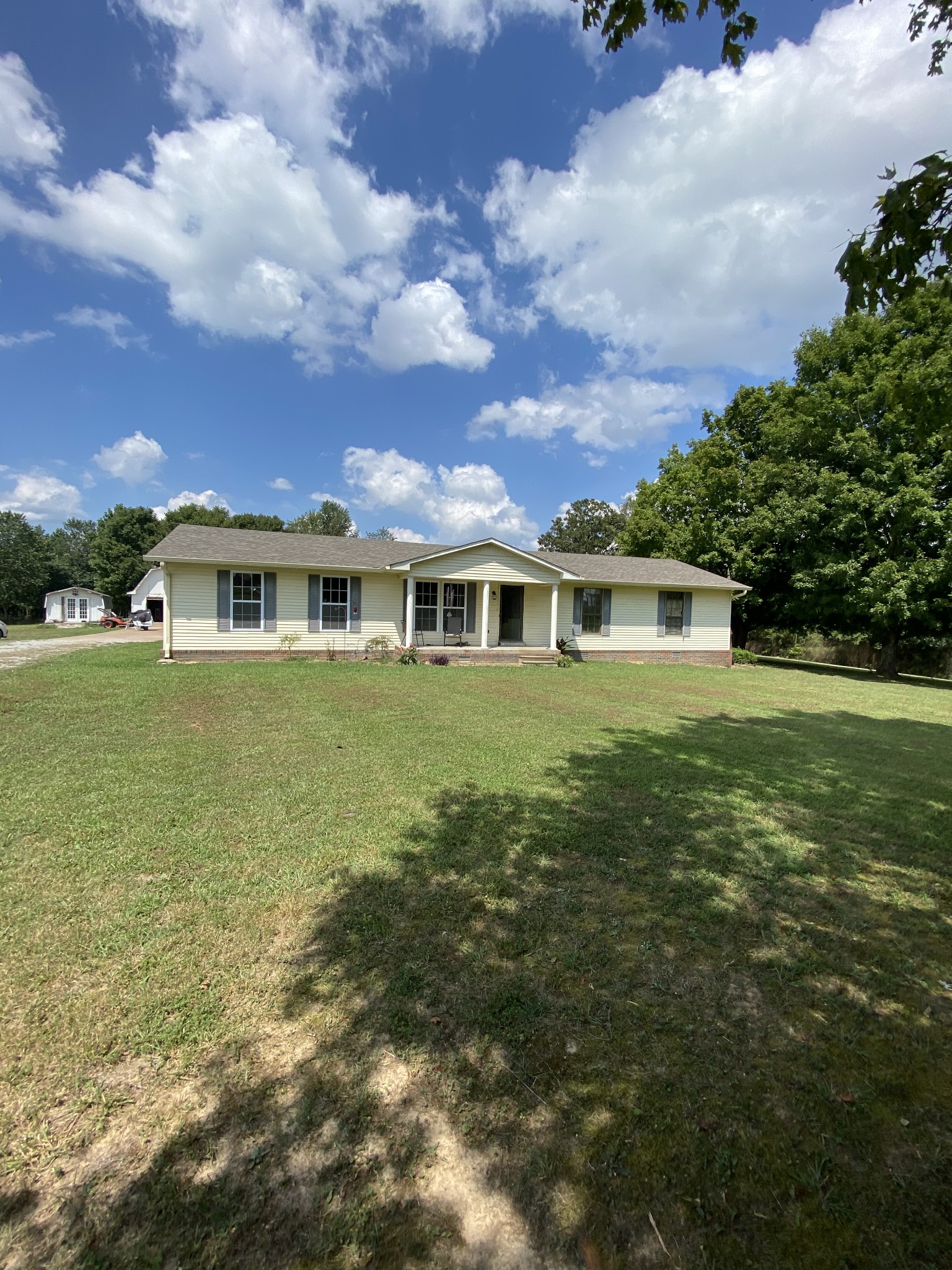 221 Riddle Lane Loretto, TN 38469 - Photo 3 of 31 Gallery Image 3