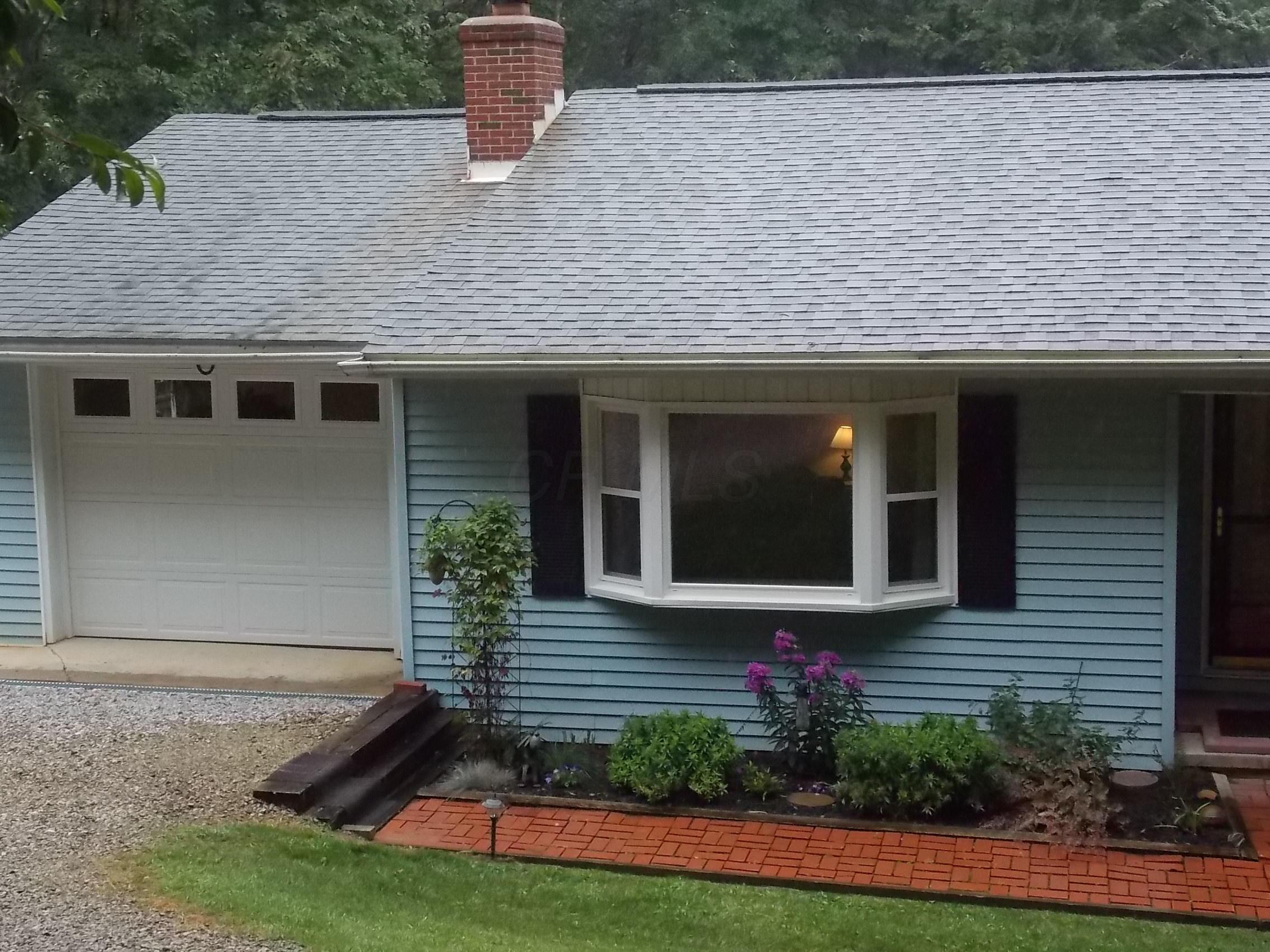 2581 Lake Road Southeast Lancaster, OH 43130 - Photo 2 of 53 Gallery Image 2