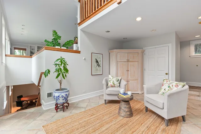 $1,149,500 | 3760 Gilgare Lane, Highland Park, IL 60035