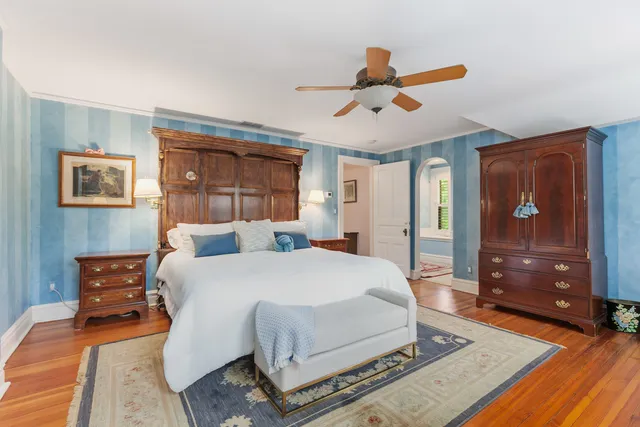 $1,149,500 | 3760 Gilgare Lane, Highland Park, IL 60035