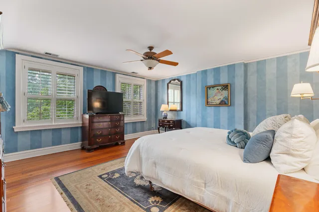 $1,149,500 | 3760 Gilgare Lane, Highland Park, IL 60035