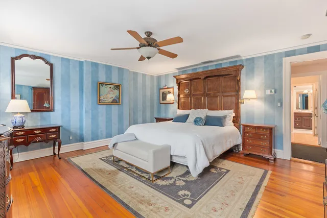 $1,149,500 | 3760 Gilgare Lane, Highland Park, IL 60035