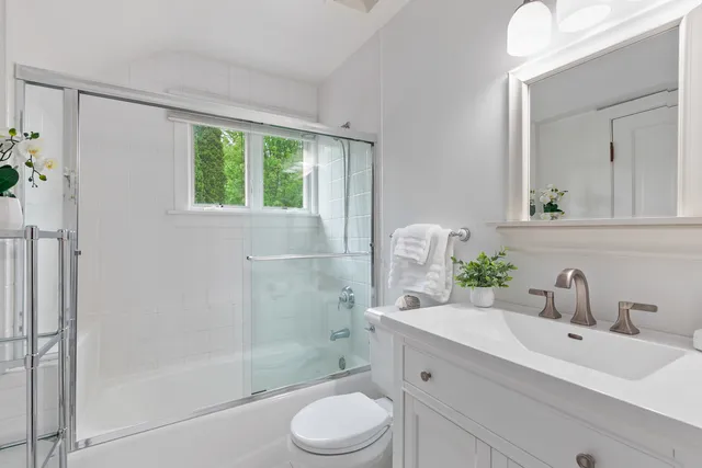 $1,149,500 | 3760 Gilgare Lane, Highland Park, IL 60035