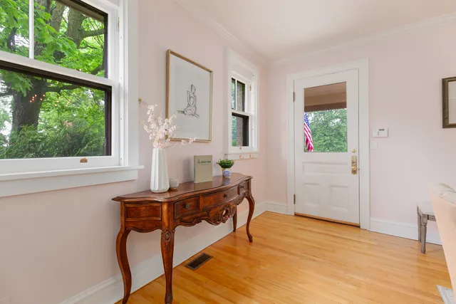 $1,149,500 | 3760 Gilgare Lane, Highland Park, IL 60035