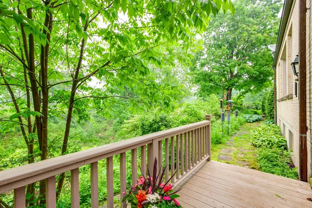 $1,149,500 | 3760 Gilgare Lane, Highland Park, IL 60035