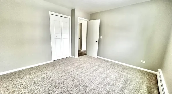 $1,575 | 1355 Abbott Drive, Unit 3, Elgin, IL 60123