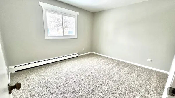 $1,575 | 1355 Abbott Drive, Unit 3, Elgin, IL 60123