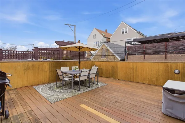 $985,000 | 2016 West Charleston Street, Chicago, IL 60647
