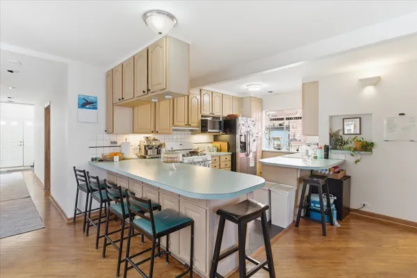 $985,000 | 2016 West Charleston Street, Chicago, IL 60647