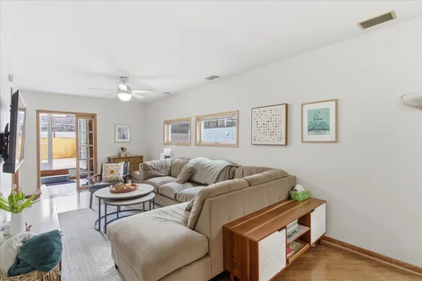 $985,000 | 2016 West Charleston Street, Chicago, IL 60647