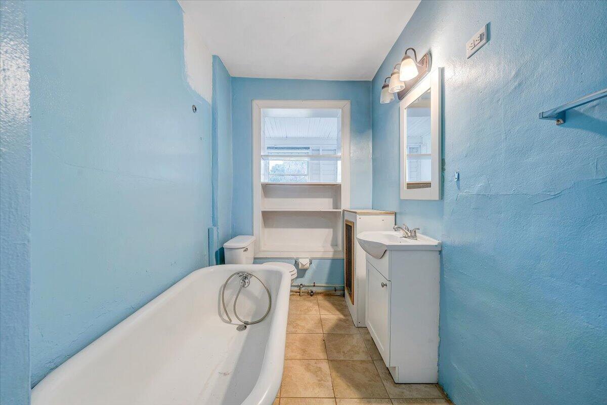 1002 Howbert Avenue Southwest Roanoke, VA 24015 - Photo 16 of 29 30-MIB01545