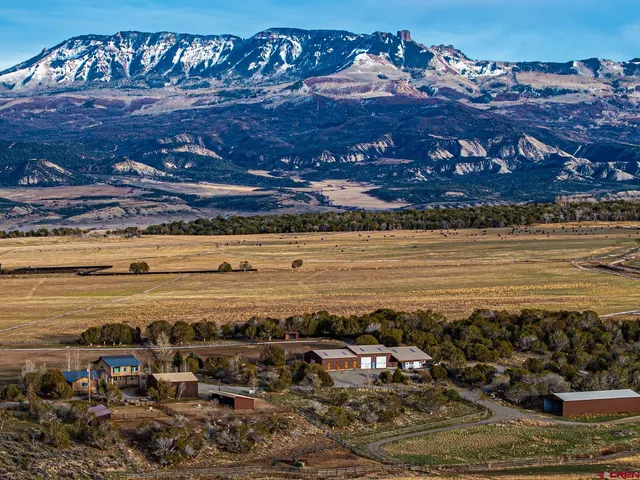 a view of a water view
