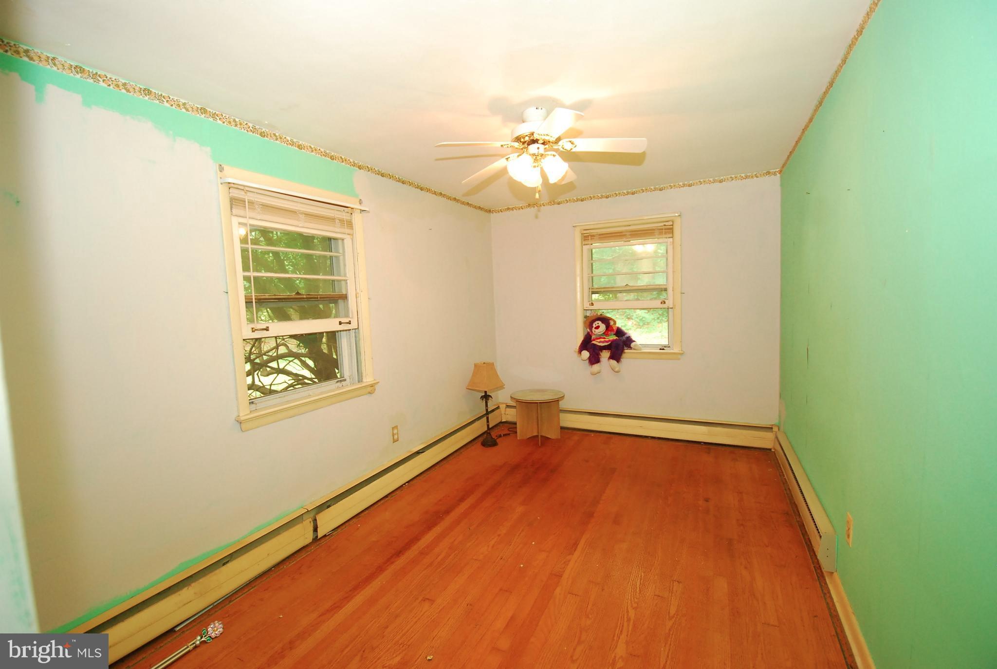 16205 Frederick Road Lisbon, MD 21797 - Photo 6 of 14 Wood flooring in bedroom